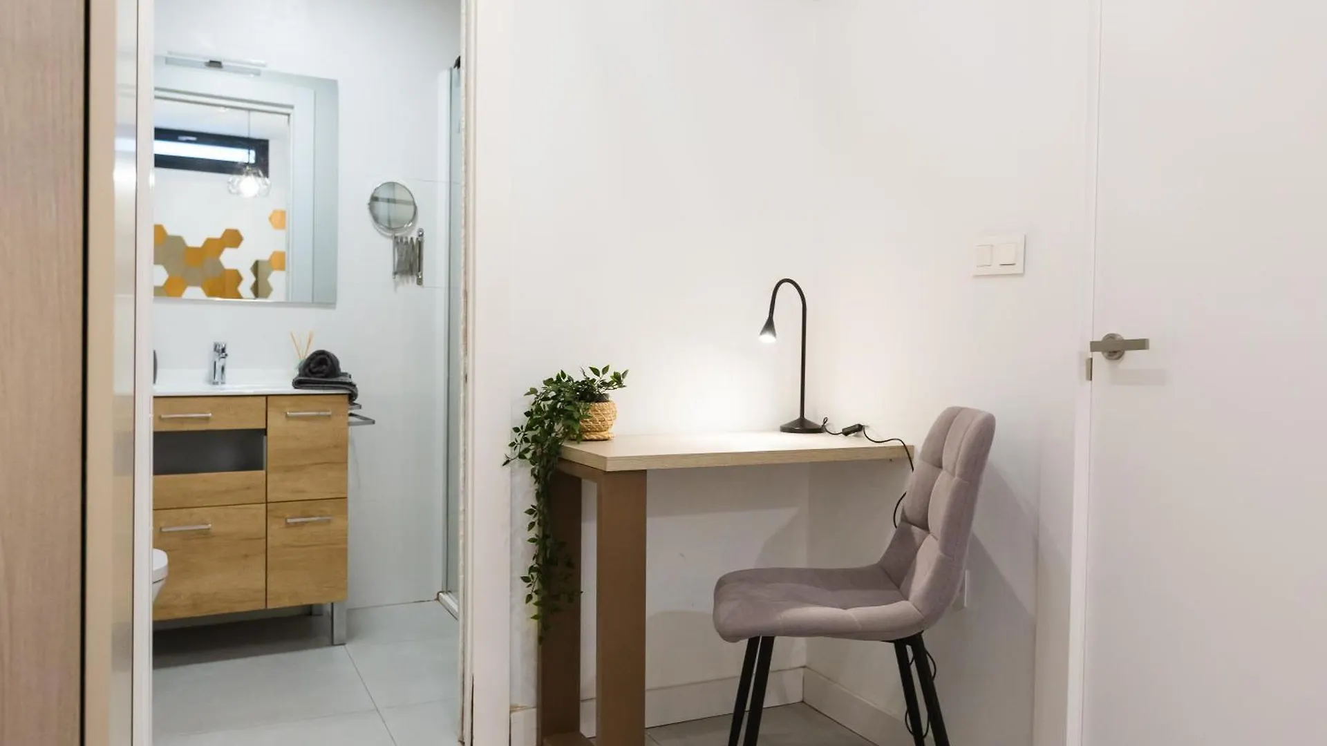 La Goleta: Nice Apartment In The Central District Malaga 0*,  Spain