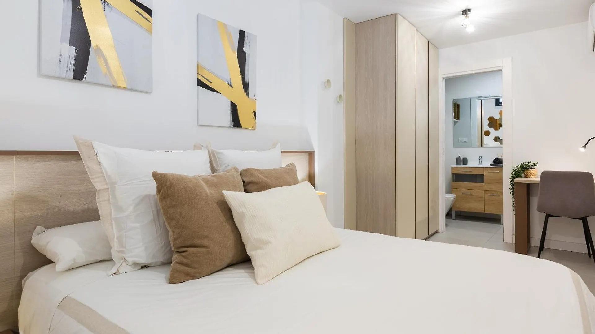 La Goleta: Nice Apartment In The Central District Malaga